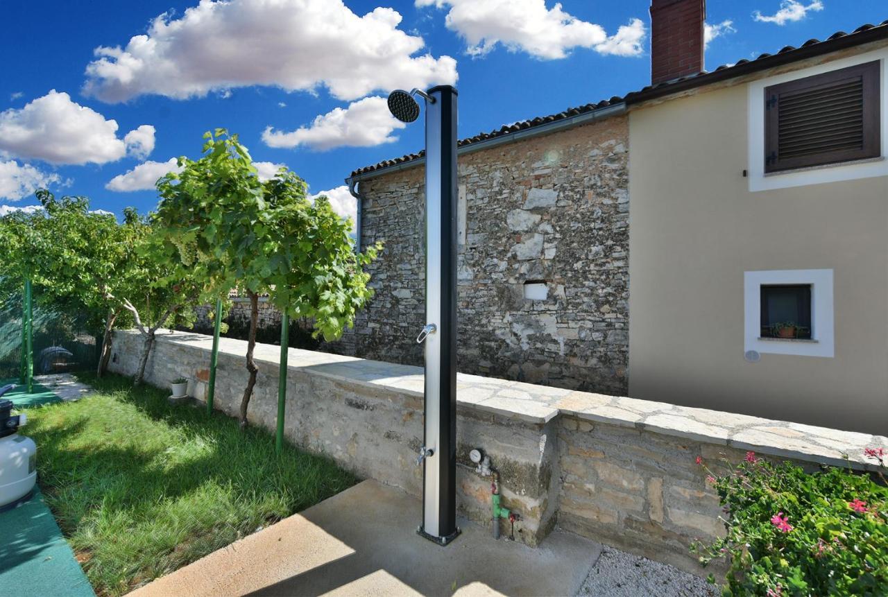 House Bruno 1735 Villa Galižana Buitenkant foto