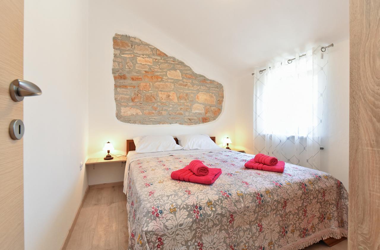 House Bruno 1735 Villa Galižana Buitenkant foto