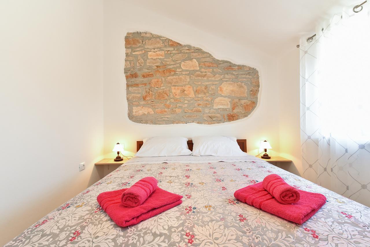 House Bruno 1735 Villa Galižana Buitenkant foto