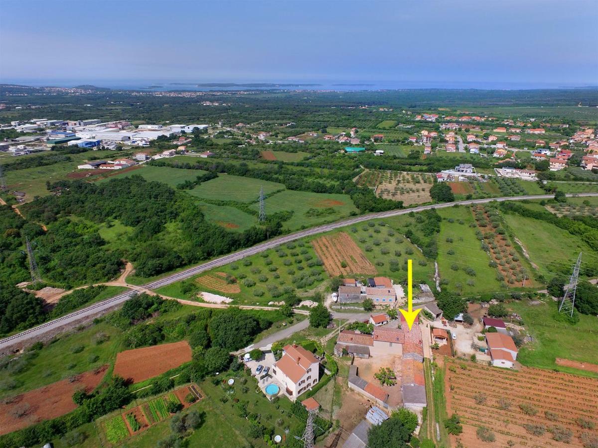 House Bruno 1735 Villa Galižana Buitenkant foto